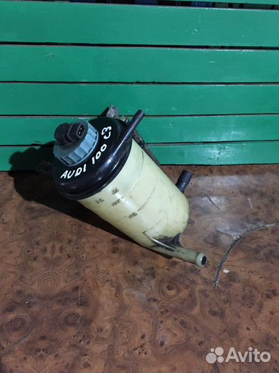 Бачок Гур Audi 100 C3