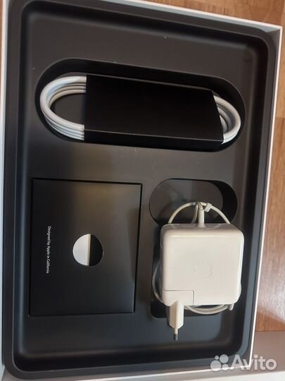 Apple MacBook Pro 13 8/256