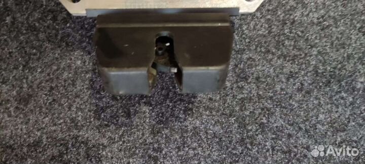 Замок багажника ford focus 2