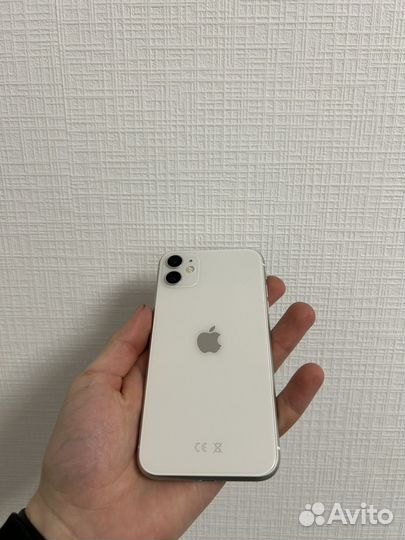 iPhone 11, 64 ГБ