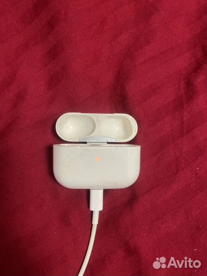 Кейс от AirPods Pro