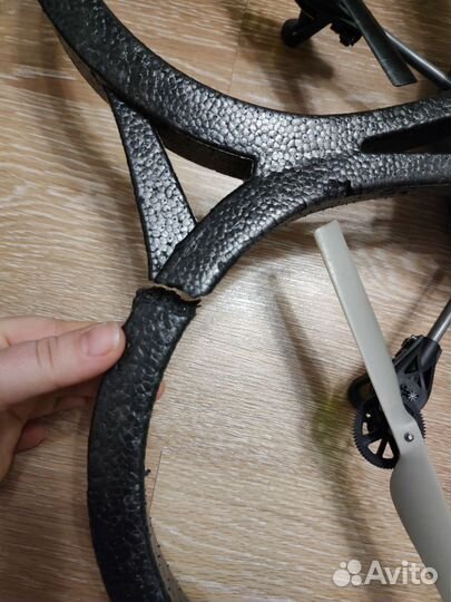 Квадрокоптер Parrot AR.Drone 2.0 elite edition