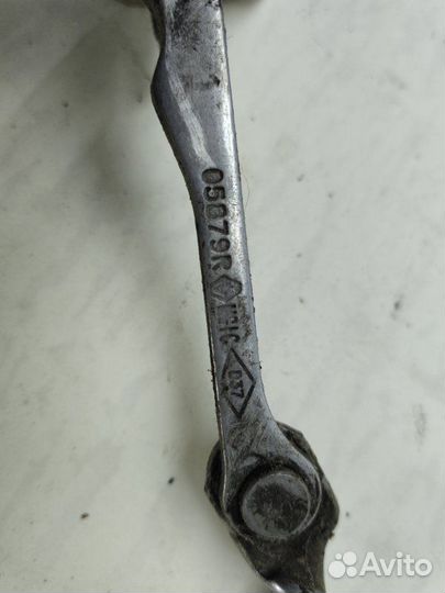 Ограничитель двери передний правый Renault Logan