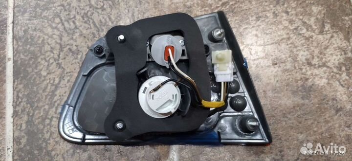 Фонарь задний правый Киа Церато 2