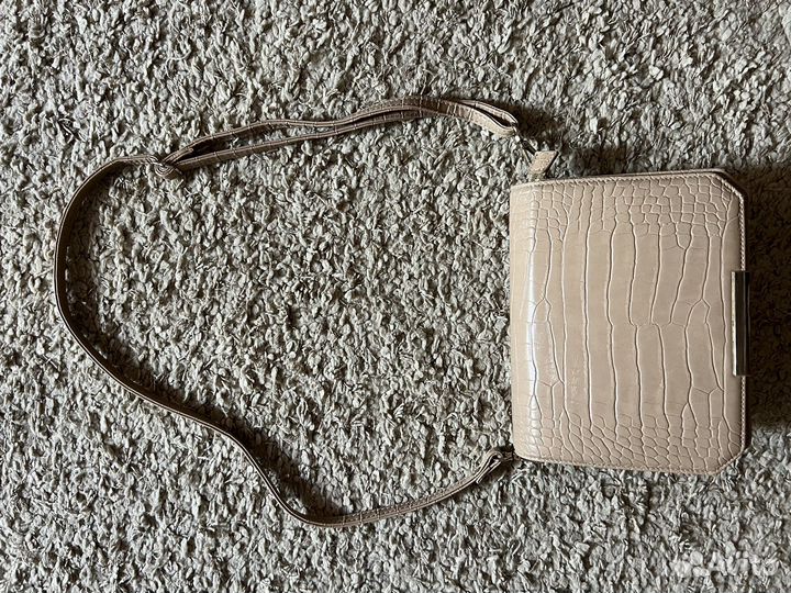 Продам сумочку, в хорошем состоянии