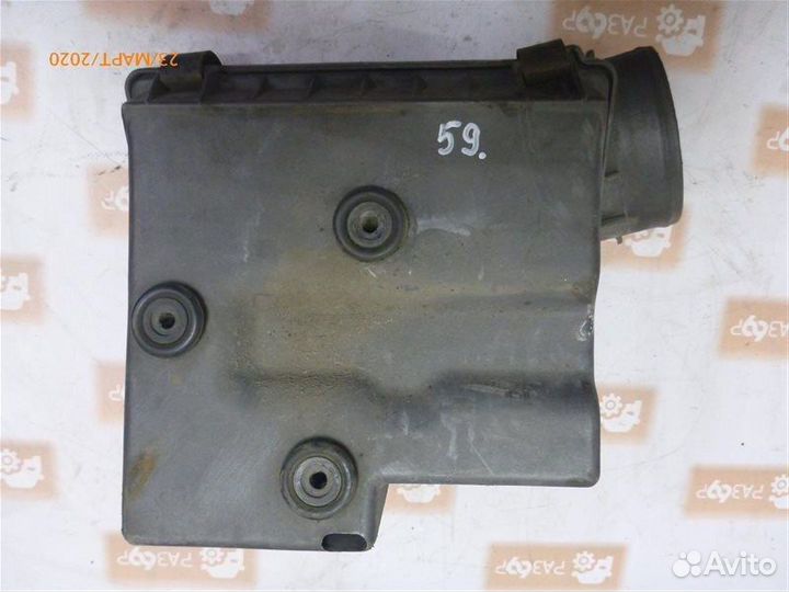 Корпус воздушного фильтра Plymouth Breeze седан