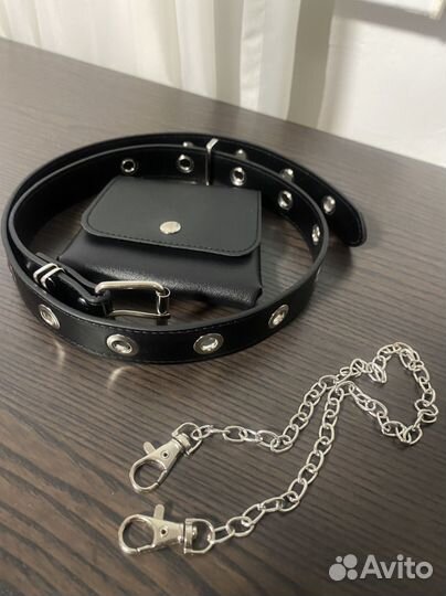 Ремень с цепочкой и сумкой