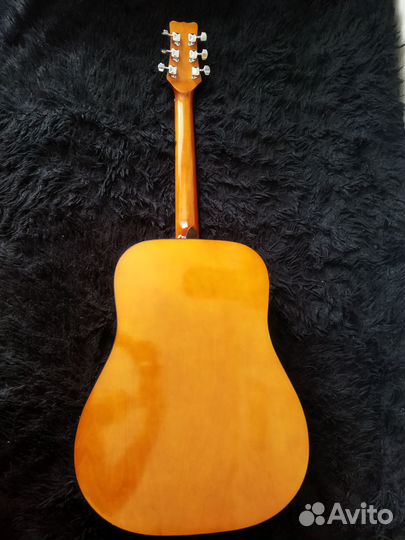 Продам акустическую гитару Martinez FAW -701