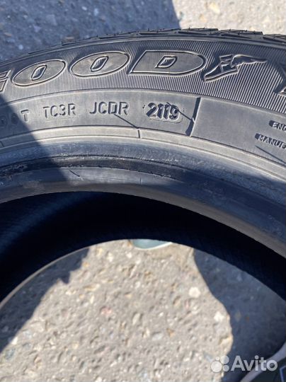 Goodyear UltraGrip Ice+ 215/55 R17