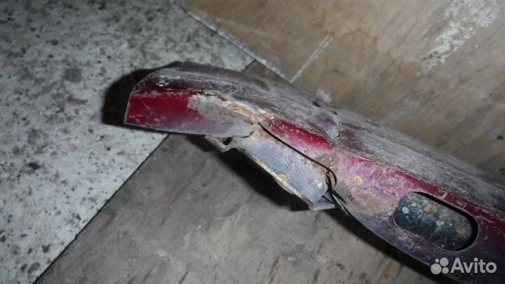 Усилитель заднего бампера Toyota Corolla (E120) 2