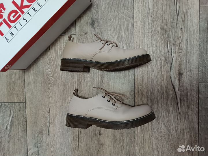 Закрытые туфли 40,5 кожа Rieker