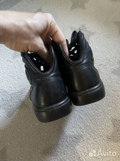 Ботинки для мальчика ecco 34 кожаные