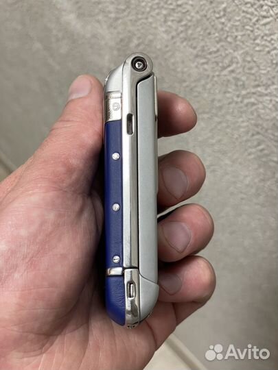 Vertu Constellation Ayxta Sapphire Limit Edition