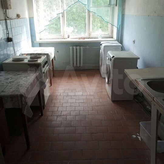 Комната 19,3 м² в > 9-к., 2/5 эт.