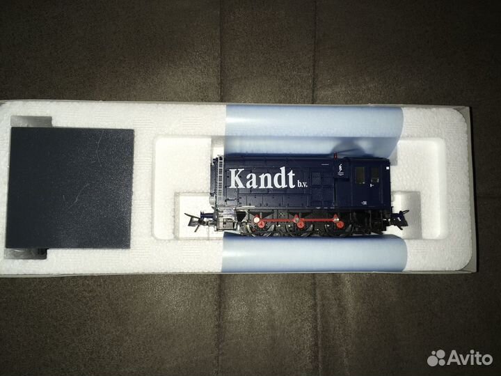 Продам локомотив Roco 63956