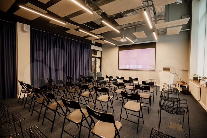 Офис с отделкой и мебелью