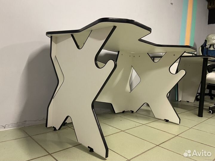 Геймерский стол игровой стол