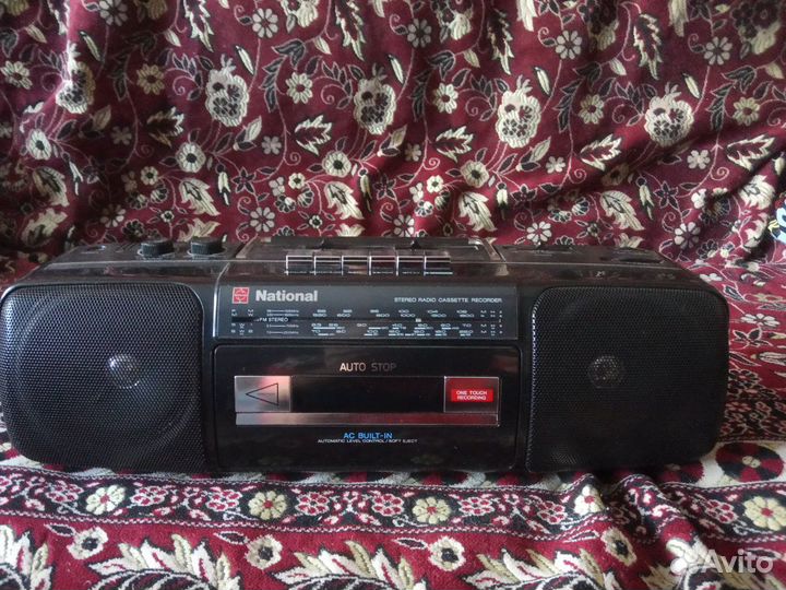 Кассетный магнитофон