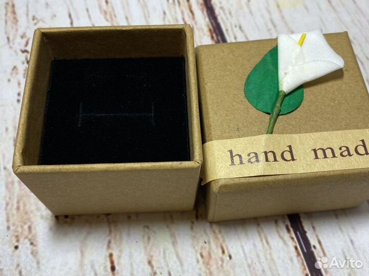 Коробка подарочная для украшения