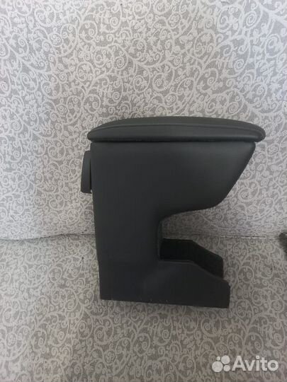 Подлокотник renault kaptur