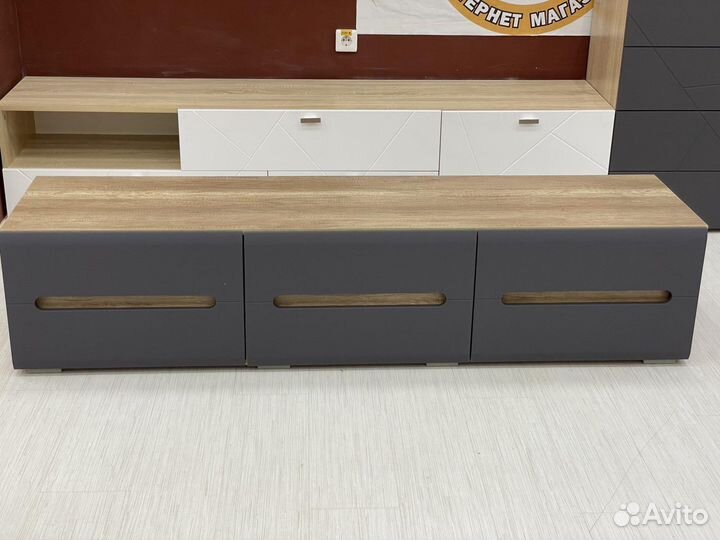 Тумба под тв «Наоми тб-17»