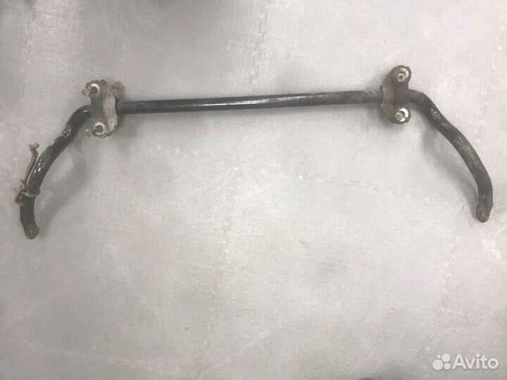 Стабилизатор передний задний Mercedes W204 C63 AMG