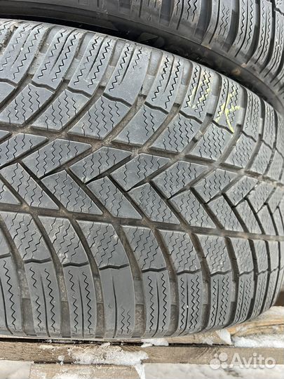 Bridgestone Blizzak LM-005 255/40 R20