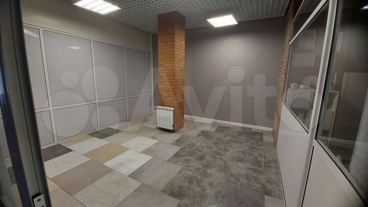 Помещения свободного назначения 9,8 м²; 11,1м; 13