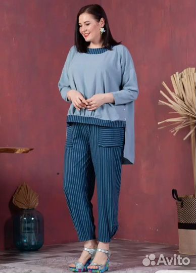 Брючный костюм женский 56р