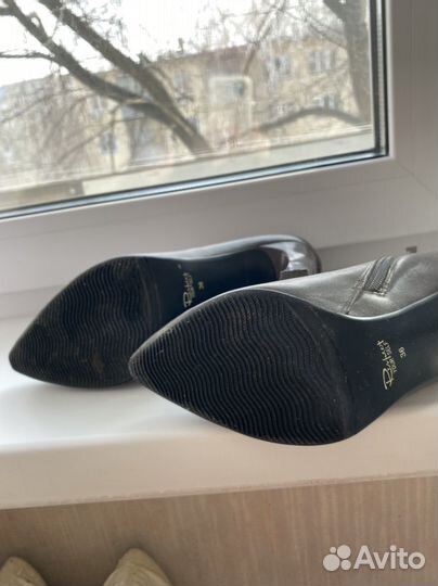 Ботинки женские