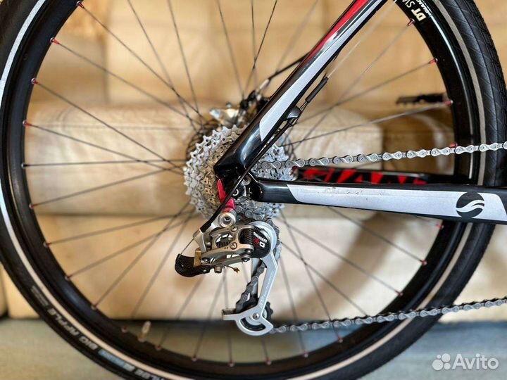 Giant XCT carbon (кастом,в идеале)