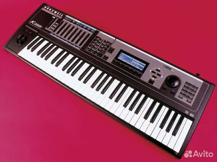 Синтезатор Kurzweil K2661 студийного класса идеал