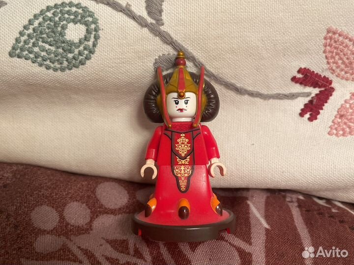 Фигурка падме амидалы