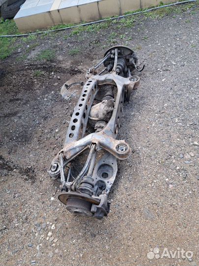 Задний мост взборе на 210 мерседес