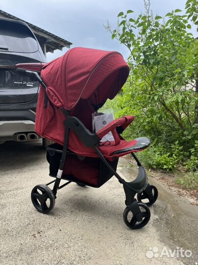 Коляска прогулочная Be2Me «Dalia» красная