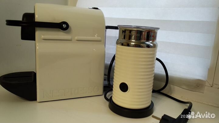 Кофеварка и капучинатор