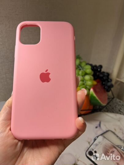 Чехлы на iPhone 11