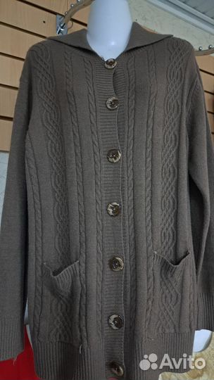 Кофта на пуговицах женская