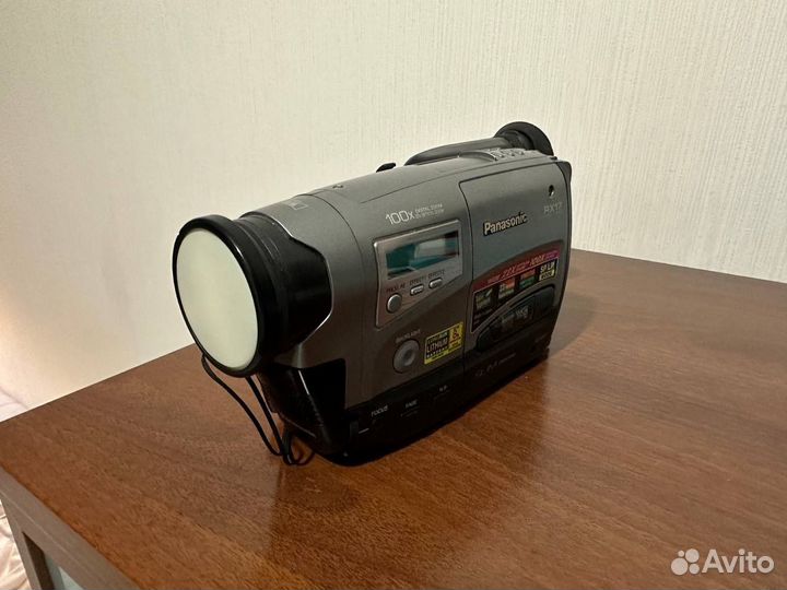 Видеокамера panasonic RX17 vhs