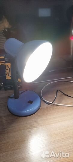Лампа настольная