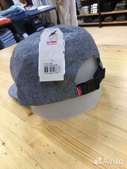 Бейсболка мужская Levis