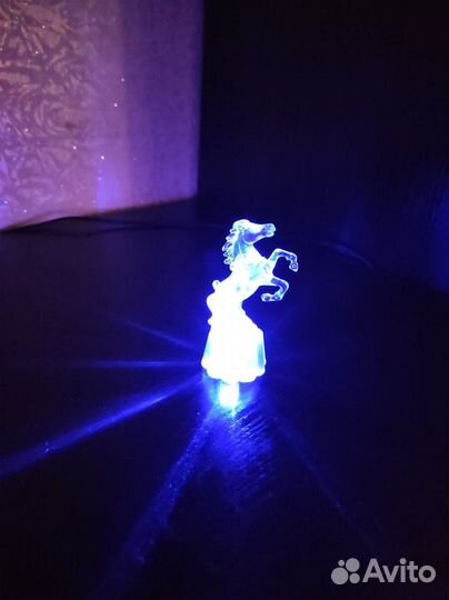 Фигурка лошадь