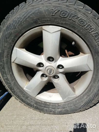 Yokohama Ice Guard F700Z 215/65 R16