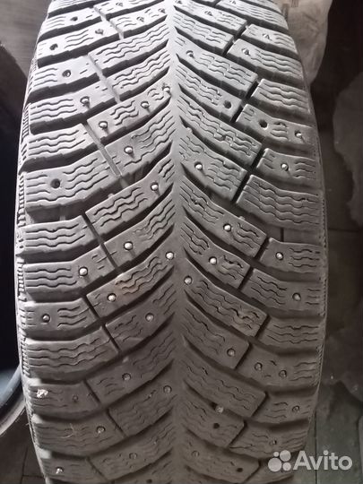 Michelin X-Ice 215/55 R18