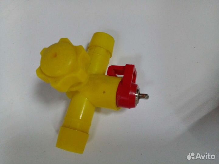 Ниппельные поилки для животных