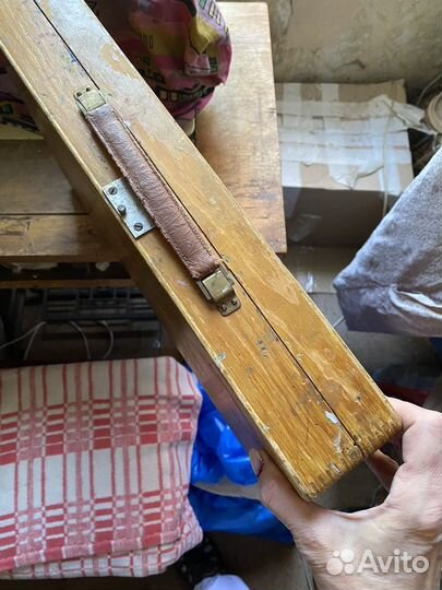 Ящик для красок и палитры для художника