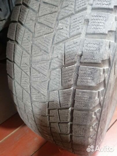 Bridgestone Blizzak DM-V1 275/65 R17 115Q