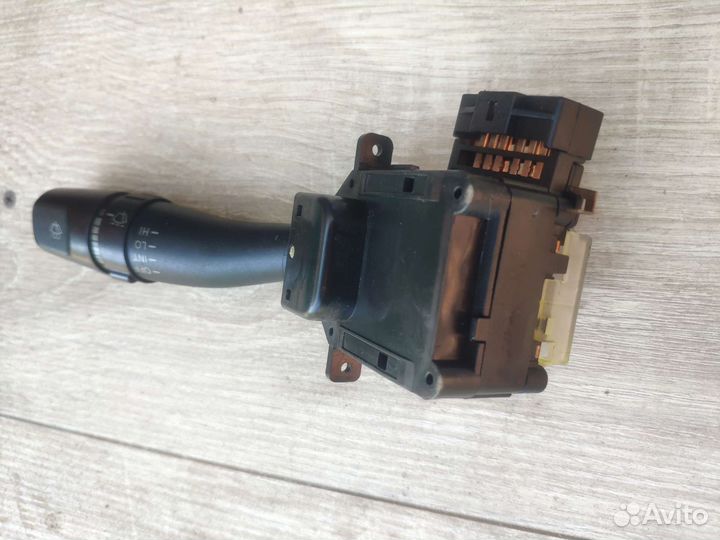 Переключатель дворников Hyundai Elantra 3 XD J3