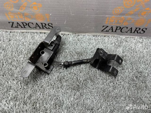 Датчик положения кузова с тягой Volkswagen Golf 6