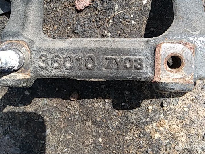 Кронштейны двигателя Toyota Camry 2.5 AT